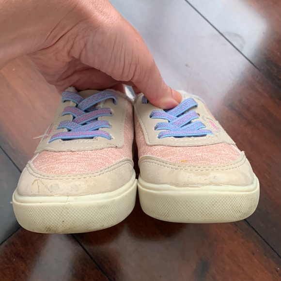 3/30$ BUNDLE SALE! 
Gently used Osh Kosh toddler sneaker size 8 - Picture 5 of 6